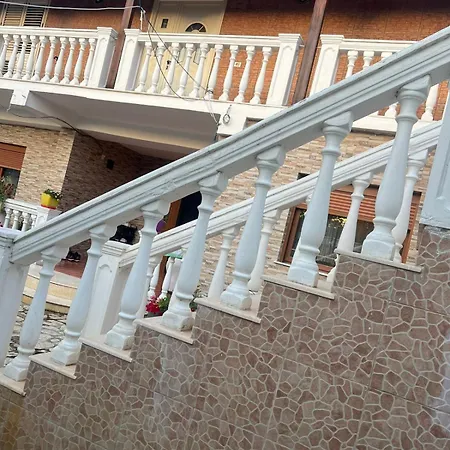 Nori House Pensión Vlorë
